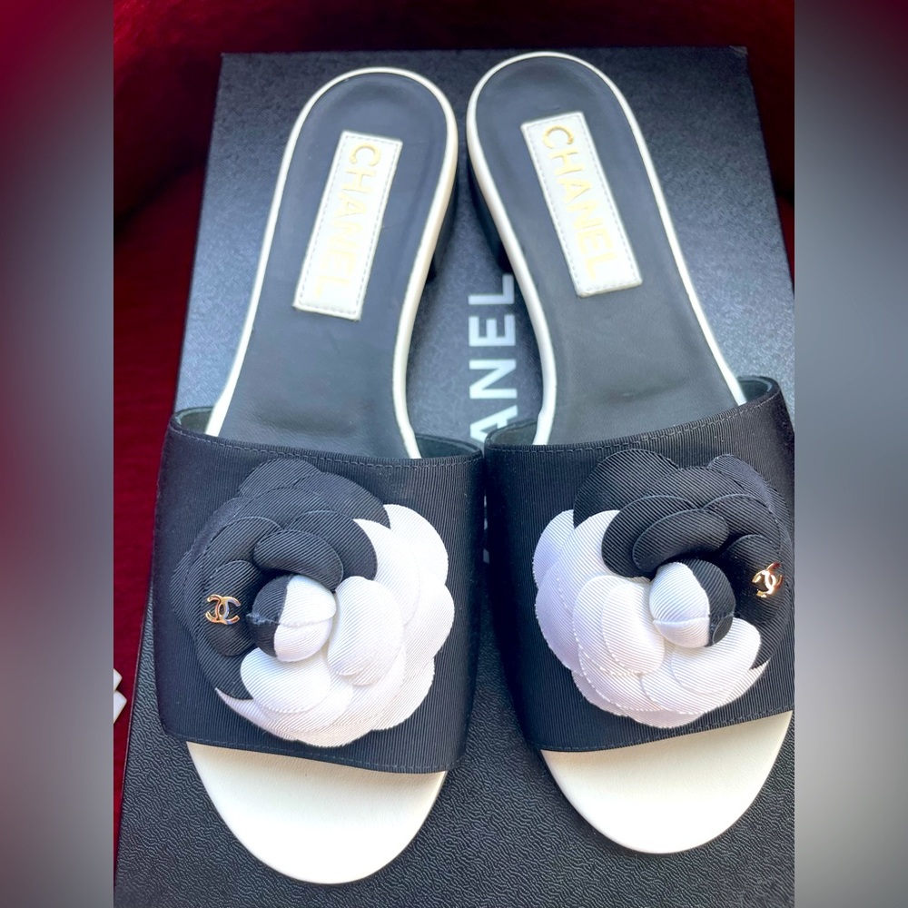 Brand new chanel slides